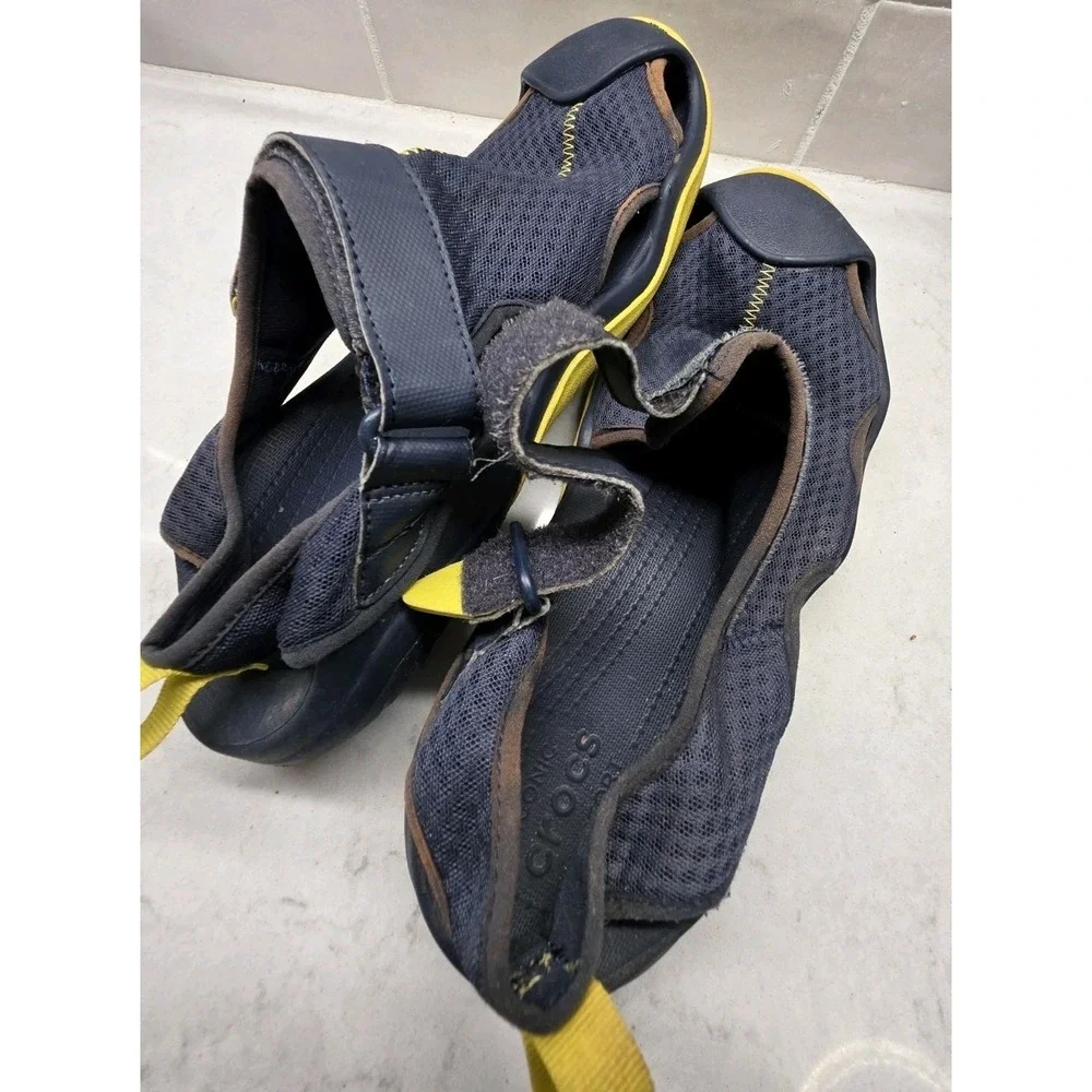 Crocs SwiftWater Mesh Sandals Mens 11 Blue Hook & Loop Fisherman Boating Dock